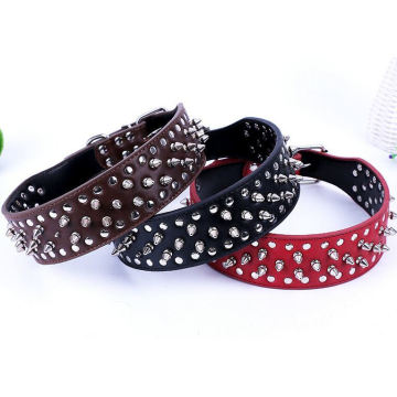 OEM Leather Dog Collar with Metal Decoration for Promotion